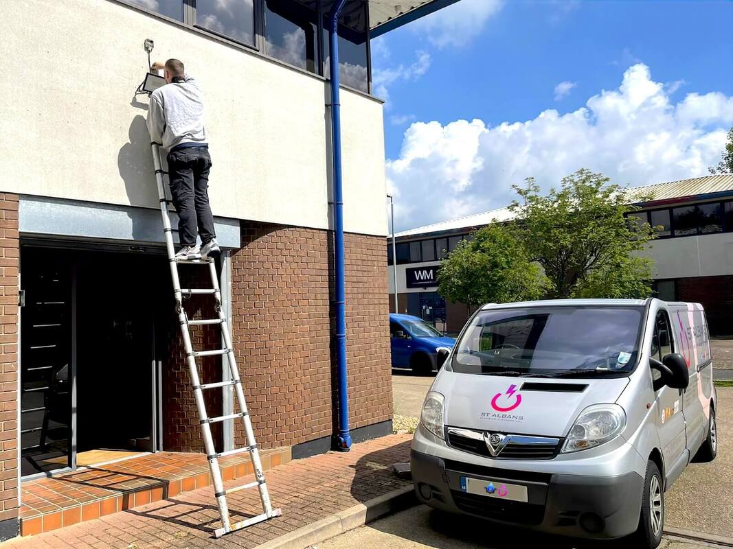 Commercial Electrician working in St Albans 