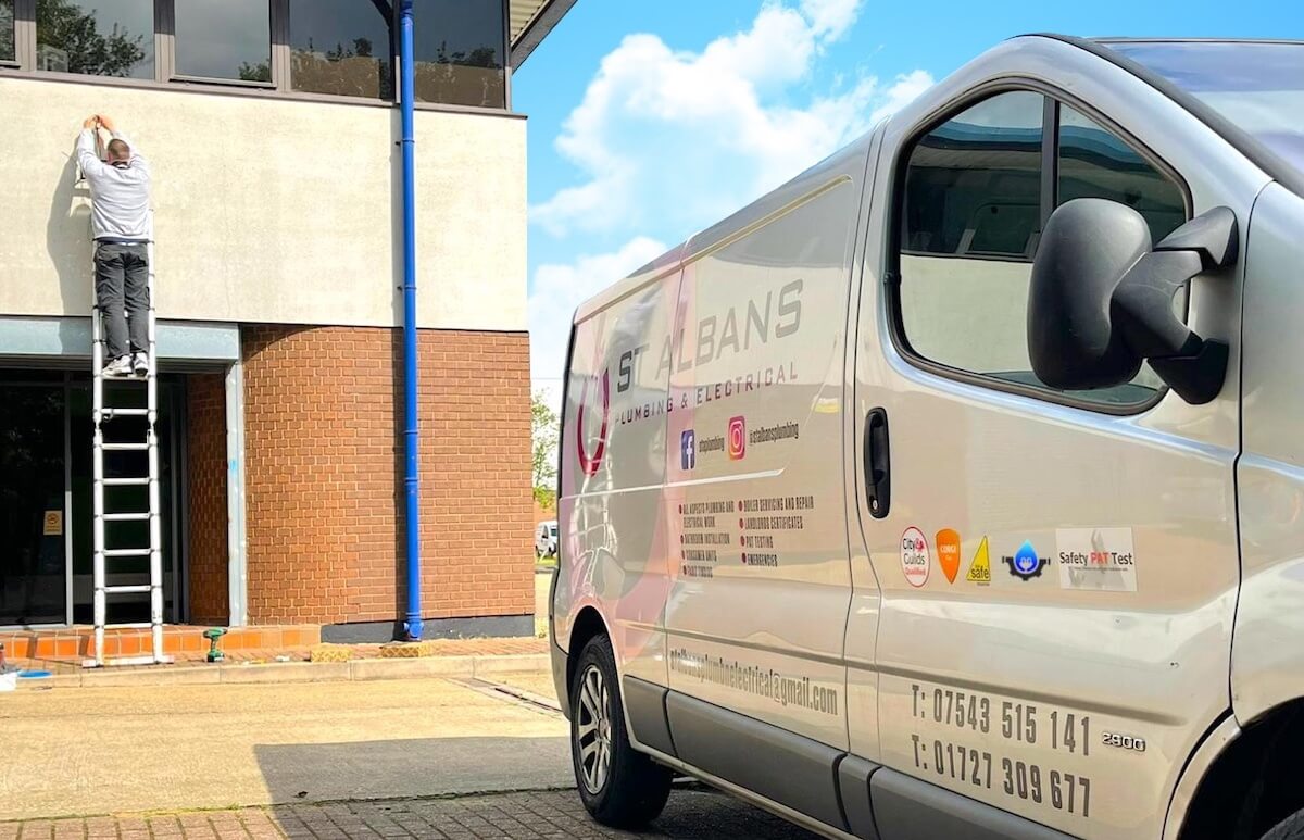 St Albans Plumbing Electrical can repair emergency plumbing leaks